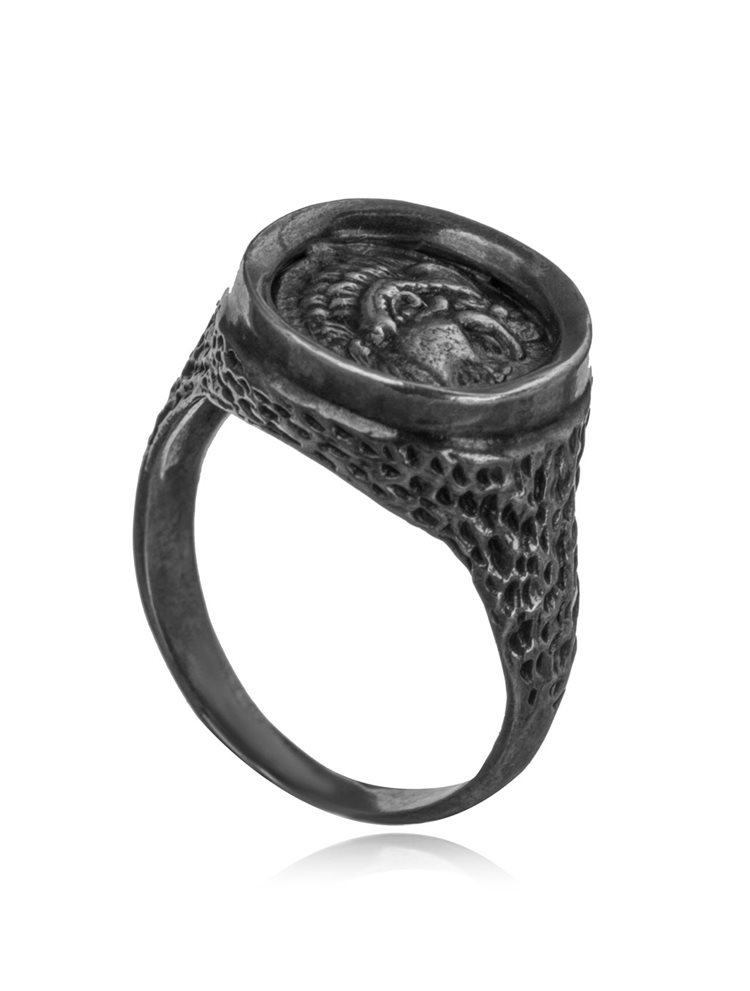 Ανδρικό δαχτυλίδι από μαύρο πλατινωμένο ασήμι 925 με σχέδιο Μέγας Αλέξανδρος
